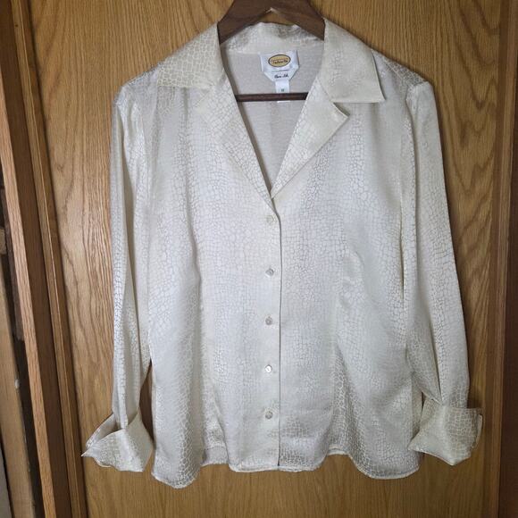 Vintage Talbots Pure Silk Ivory Button Down Top Size 12 Alligator Skin Print - Picture 1 of 6